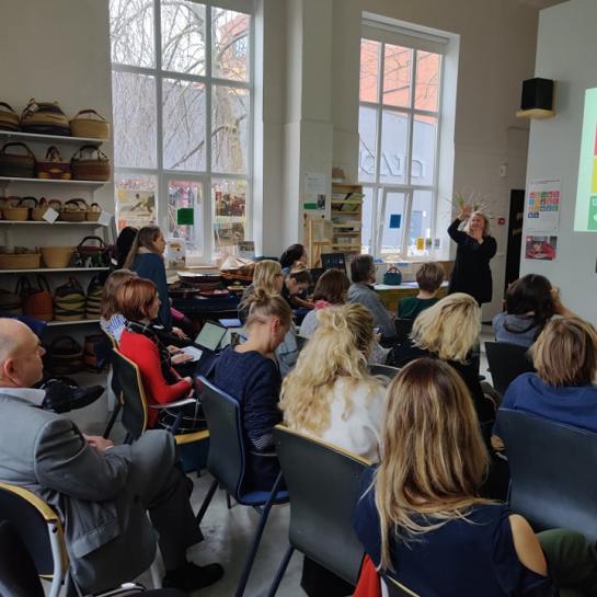 Agne Kuimet discussing the Sustainable Development Goals.